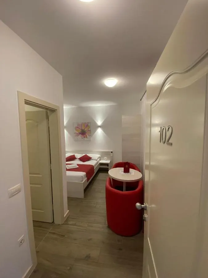 B&B-Ld Pula Bed & Breakfast