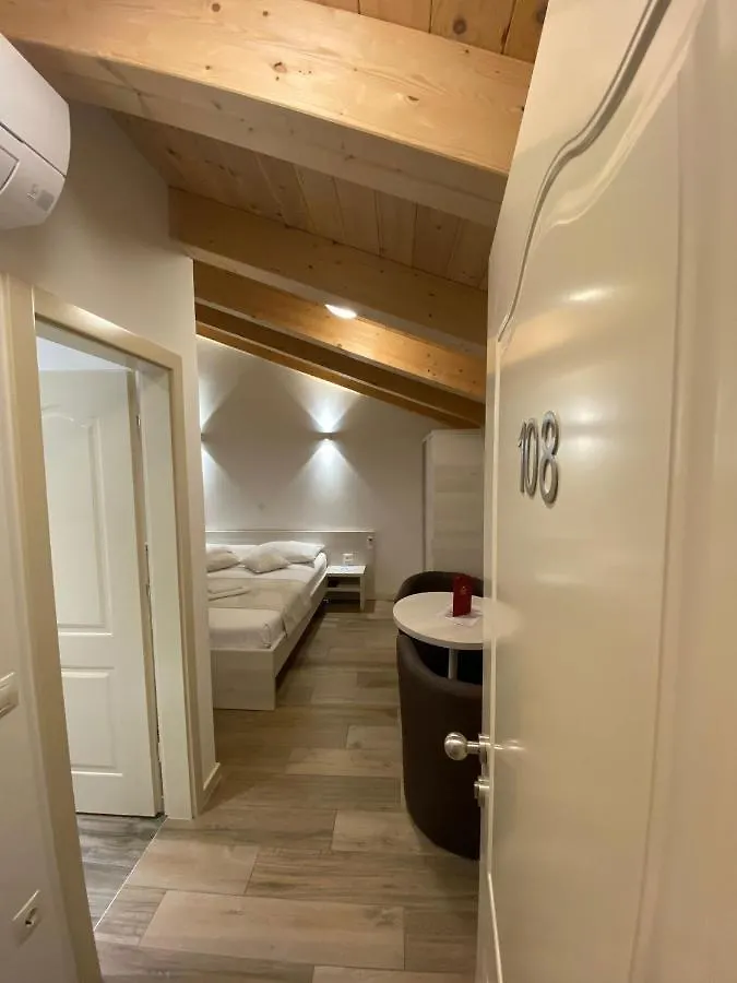 Bed & Breakfast B&B-Ld Pula