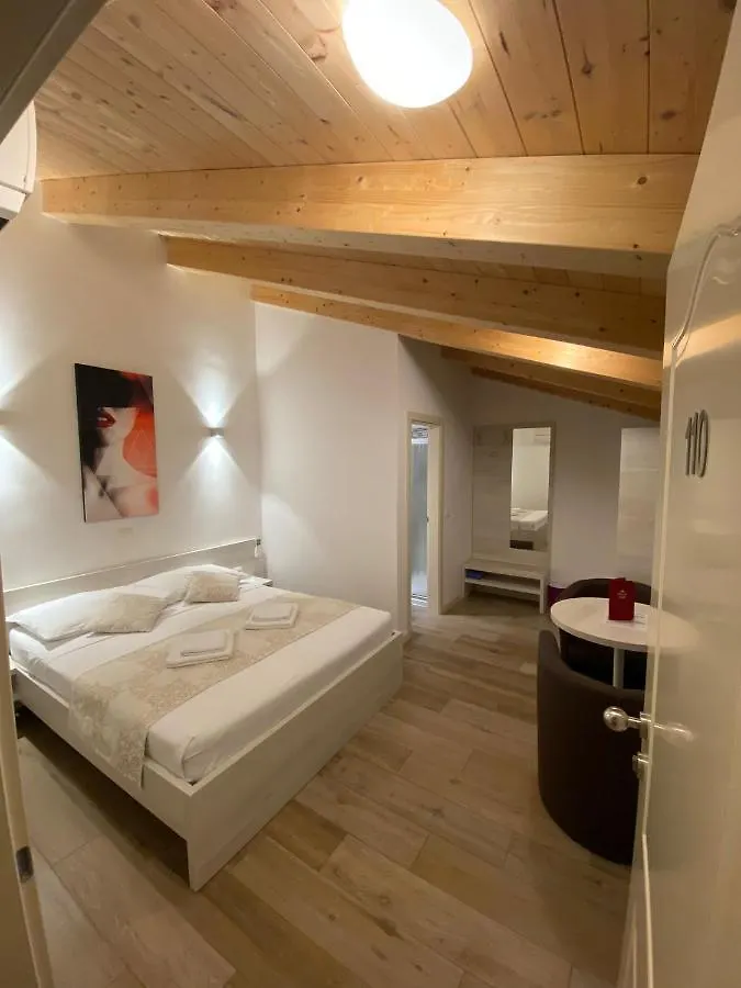 B&B-Ld Pula 3*,