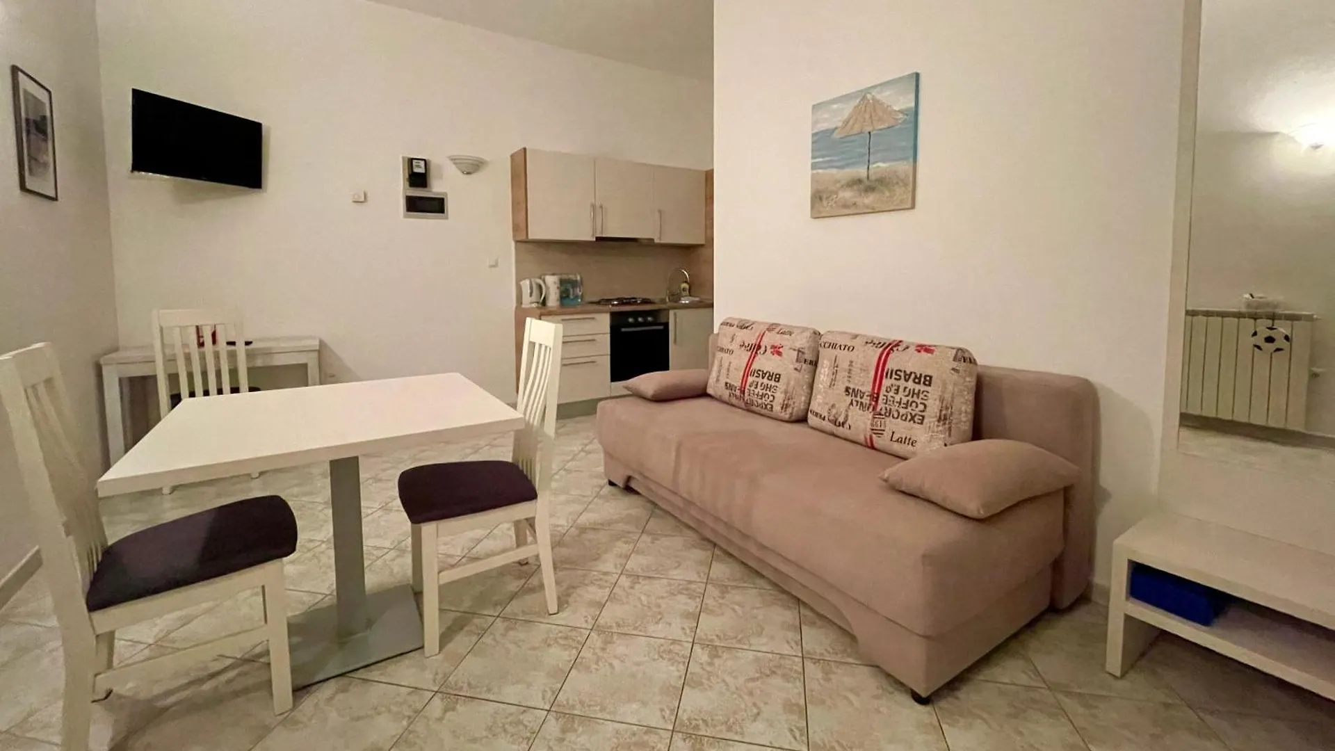 B&B-Ld Pula 3*,