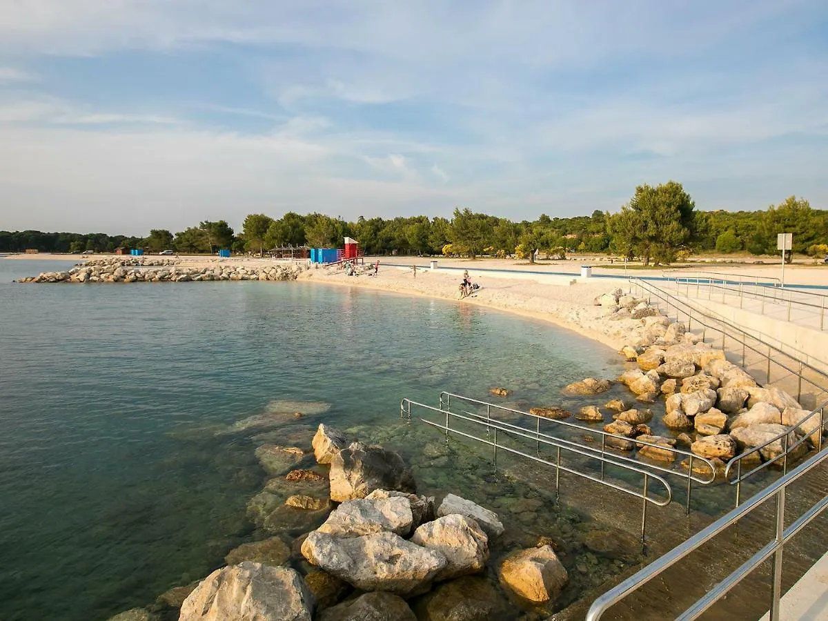 B&B-Ld Pula